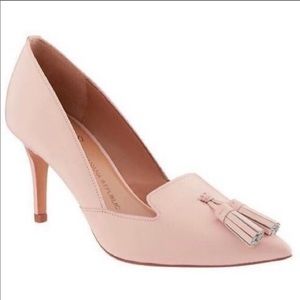 banana republic avila blush pink tassel heels
